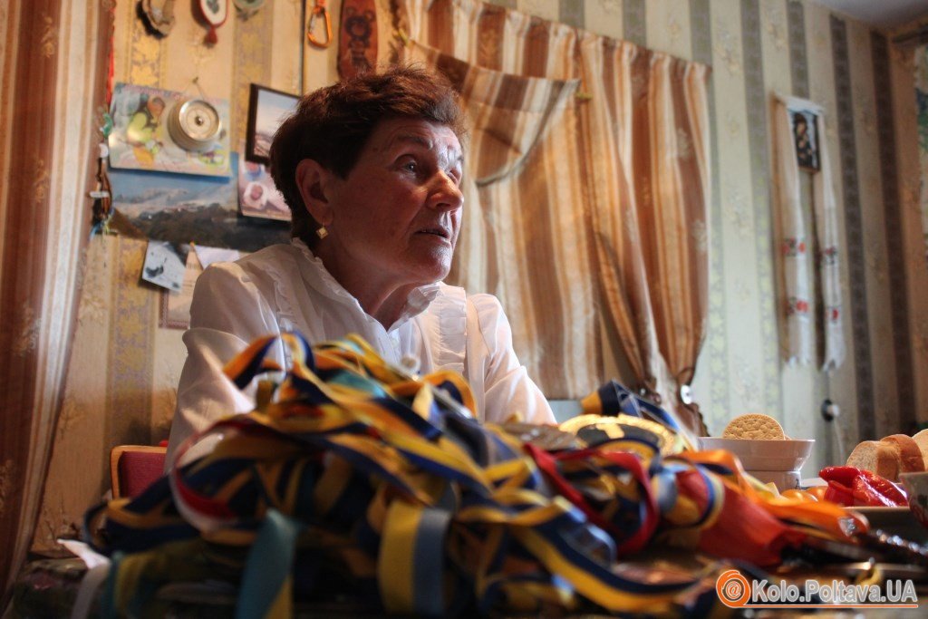 76-річна Анастасія Дойнікова з Миргорода ходить у високі гори та бігає марафони