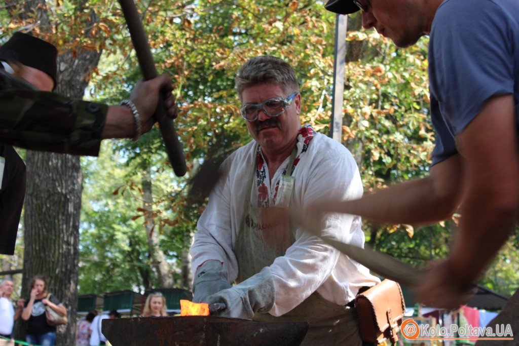 У Миргороді втретє відбувся Ковальський фестиваль ножових майстрів (ФОТО)