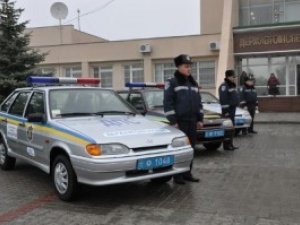 У Полтаві співробітники ДАІ отримали нові авто та спецобладнання