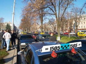 Фото: Полтавська битва – підприємці проти КАТа