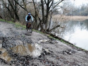 Фото: У Полтаві велосипедисти закрили сезон змаганнями