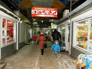 Фото: Власника ринку Мотель забули запросити на прес-конференцію з приводу комуналізації