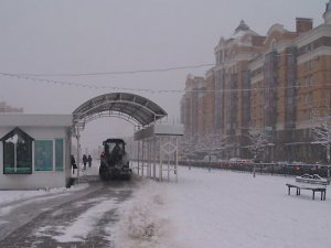 Фото: Снігом повністю засипало Полтаву