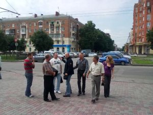 Фото: У Полтаві зібралися випускники артучилища