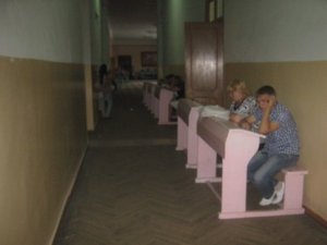 Фото: Як працюють приймальні комісії в полтавських ВНЗ:реалії  2011 року