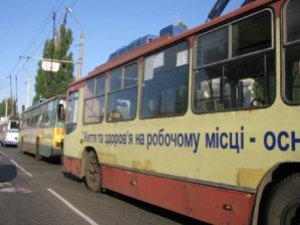 Фото: Завтра, 4 жовтня, у Полтаві по Сінній не їздитимуть тролейбуси