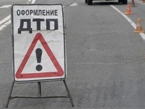 Фото: ДТП у Полтаві: власниця авто «Міцубісі» збила неповнолітню