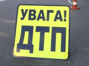 Фото: ДТП під Полтавою: ледь не загинуло двоє людей