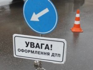 Під Полтавою зіткнулись чотири автомобілі, учасники ДТП травмовані