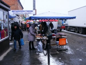 Фото: У Полтаві без проблем можна придбати заборонені капкани та сітки