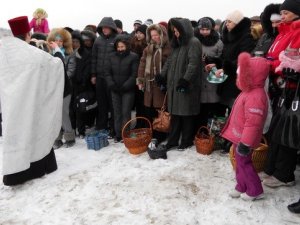 На Водохреще в Ковалівці роздавали безкоштовні вареники та співали народних пісень