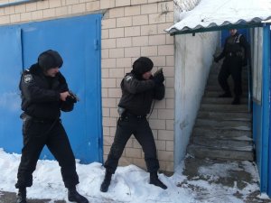 Фото: Полтавські силовики здавали залік