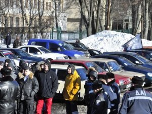 Полтавці не зрозуміли акції автомобілістів: одні дякували, інші – крили нецензурною лайкою