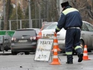 Фото: У Полтаві не розминулись два легковики – є травмована