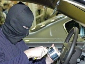 Де та коли найчастіше орудують крадії автомобілів у Полтаві