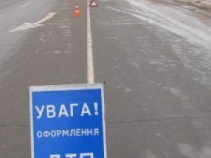 Фото: Під Полтавою зіткнулись два автомобіля: є травмований