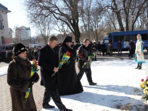 Фото: У Полтаві вшанували пам'ять Тараса Шевченка за 10 хвилин