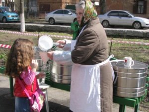 Фото: На Вербну неділю в Полтаві можна було заробити кілька сотень