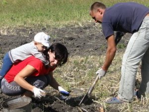 Фото: Що робити, аби не боліли спина, шия, ноги та суглоби після роботи на городі