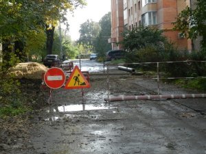 Фото: У Полтаві вулицю Уютну досі не прибрали після земельних робіт (фотофакт)