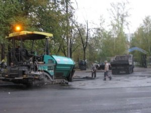 Фото: Мер Полтави пишається купленою на 1,5 мільйона дорожчою комунальною технікою