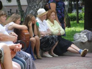 Фото: У Полтаві читали вірші Олександра Пушкіна до Дня народження поета. Репортаж (+фото)