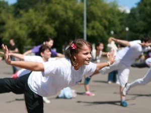 Фото: У Полтаві влаштують масову зарядку-зумба під відкритим небом