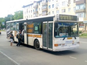 Фото: Для полтавців подорожчання квитків на міський транспорт стало несподіванкою