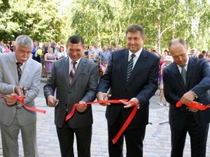 У Полтаві урочисто ввели в експлуатацію новий багатоповерховий будинок (+фото)