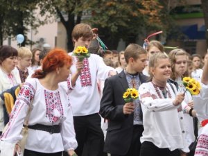 Фото: У Полтаві у вересні збираються провести два паради вишиванок