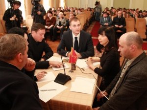 Фото: Прокурори Полтавщини та Харківщини зіграли у брейн-ринг