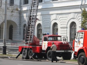 Фото: Заборона паління в громадських місцях і пожежа у Кадетському корпусі: новини у Полтаві рік тому