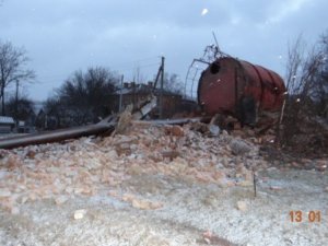 Фото: Через падіння вежі під Полтавою у будинках тряслися ліжка: коли людям обіцяють воду