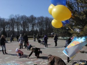 8 Березня у Полтаві провели акцію "Жінки і діти за мир". Фото (оновлено)