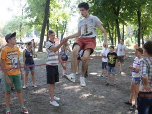 У центрі Полтави проводять молодіжний фестиваль (фоторепортаж)