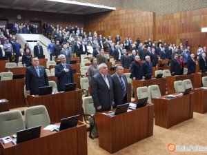 Баталії навколо полтавського газу: депутати по два рази голосували за надання дозволів на газ