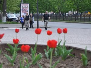 Фото: На час травневих свят Полтаву посилено патрулюють правоохоронці (фото)