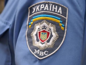 Фото: Псевдоміліціонер штрафував вночі полтавців