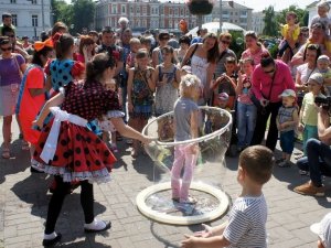 У Полтаві влаштували свято у День захисту дітей