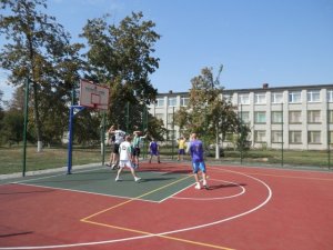 Фото: В Глобиному вперше провели змагання з стрітболу