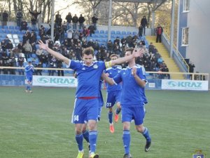 Футбол. Друга ліга: «Кремінь» виграє і йде на канікули (відео)