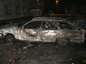 Фото: У Кременчуці вночі згоріли три автомобілі