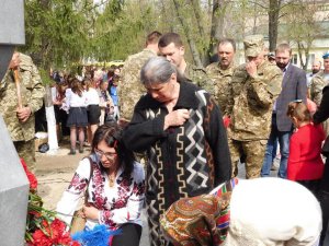 Фото: На Полтавщині відкрили пам’ятник загиблим в АТО (ФОТО, ВІДЕО)