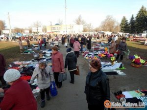 Фото: Шляхи вирішення стихійної торгівлі на Південному вокзалі: коментар з міськради