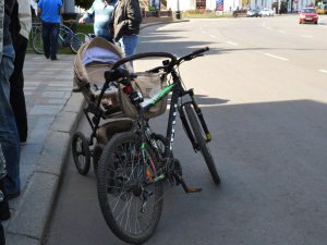 Фото: У Полтаві учасники АТО мітингували проти сепаратизму та свавілля (ФОТО, ВІДЕО)