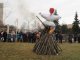 Фото: Від малого до старого: полтавці прийшли відсвяткувати Масляну і провести зиму. Фоторепортаж